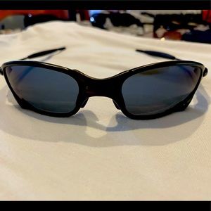 Oakley Sunglasses w/Polarized Lens